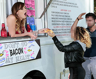 Brazzers Exxtra When The Food Truck Is A Rockin'... - Alex Blake - 1 January 31, 2017 Brazzers Video 1080p MULTIMIRROR 1920x1080 h.264 Siterip