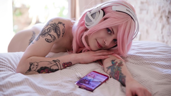 Suicide Girls Set of the day with lilymai  Siterip