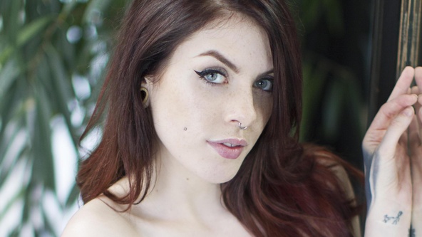 Suicide Girls Set of the day with honeybea  Siterip Siterip RIP