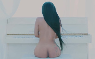 MrSkin Cardi B’s Sexy Butt in Money!  Siterip Videoclip