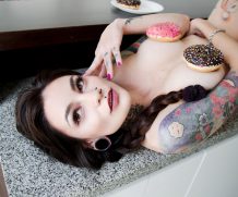 Suicidegirls Donuts for breakfast  Siterip  Imageset 5200px  Multimirror