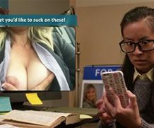 MrSkin Mandy Kaplan Sends a Nip Pic in 30 Nights  WEB-DL Videoclip