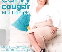 MATURE.NL Curvy cougar Mia Daniels loves playing alone  [SITERIP VIDEO 2020 hd wmv 1920×1200]